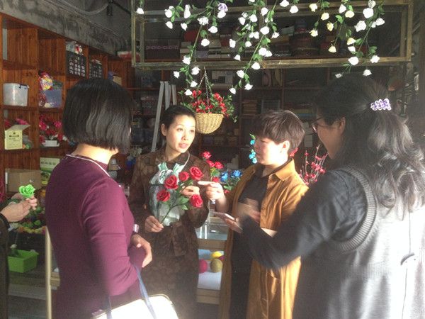 365bet���±�����ַ���뿪�������Ů�Դ�ҵ����